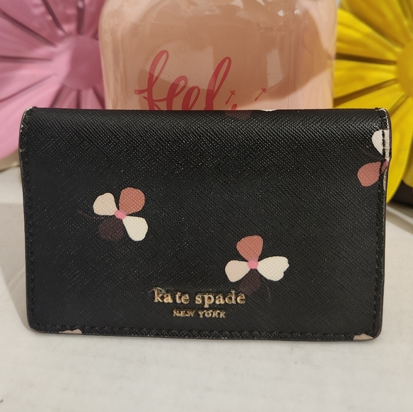 Kate Spade New York Clover/Dusk Buds Ditsy Floral Pattern Small Bifold Wallet - Picture 1 of 10